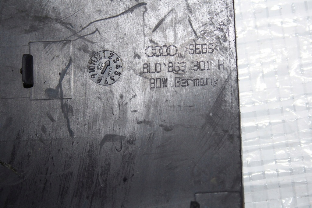 фото №11, Audi a3 бардачок обшивка 8l0863301h