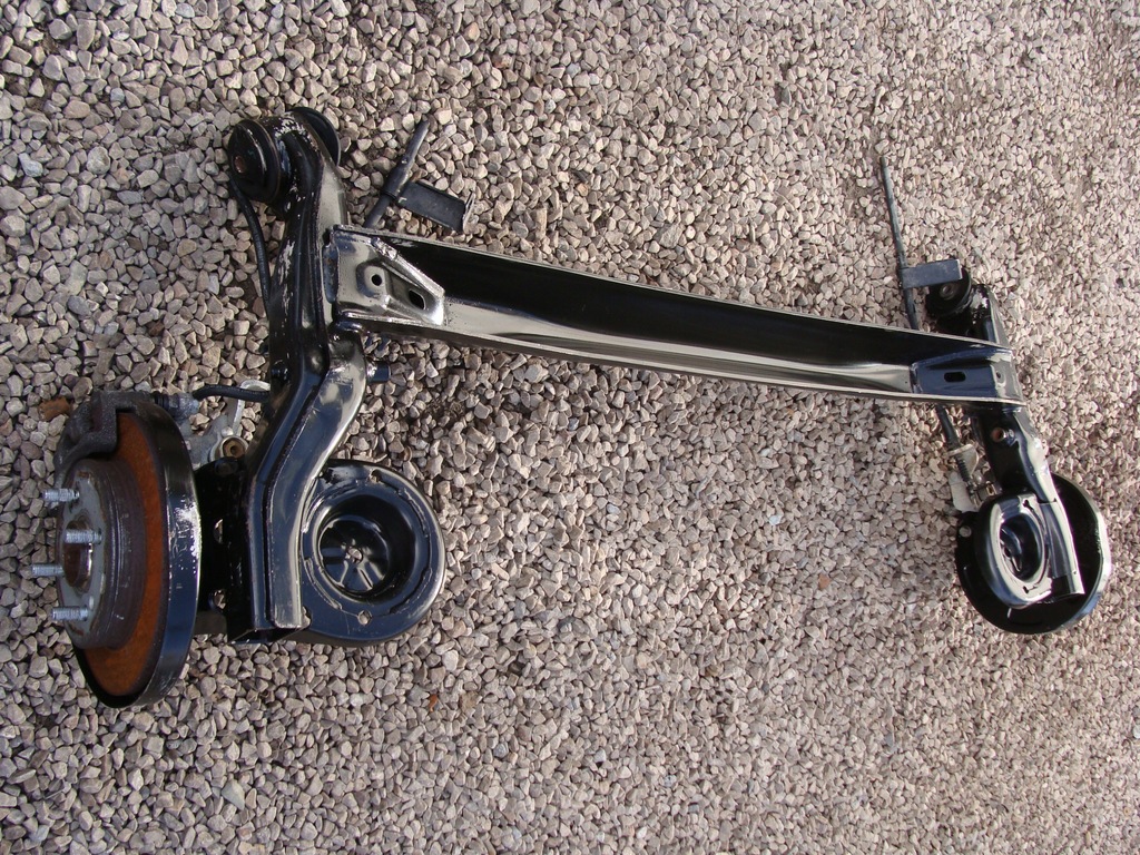 фото №5, Oś балка задняя hyundai i10 i тормозные диски !!!