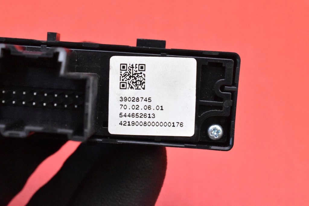 Панель кнопок тяги парковки 39028745 opel astra 5 v k 15-20 Киев