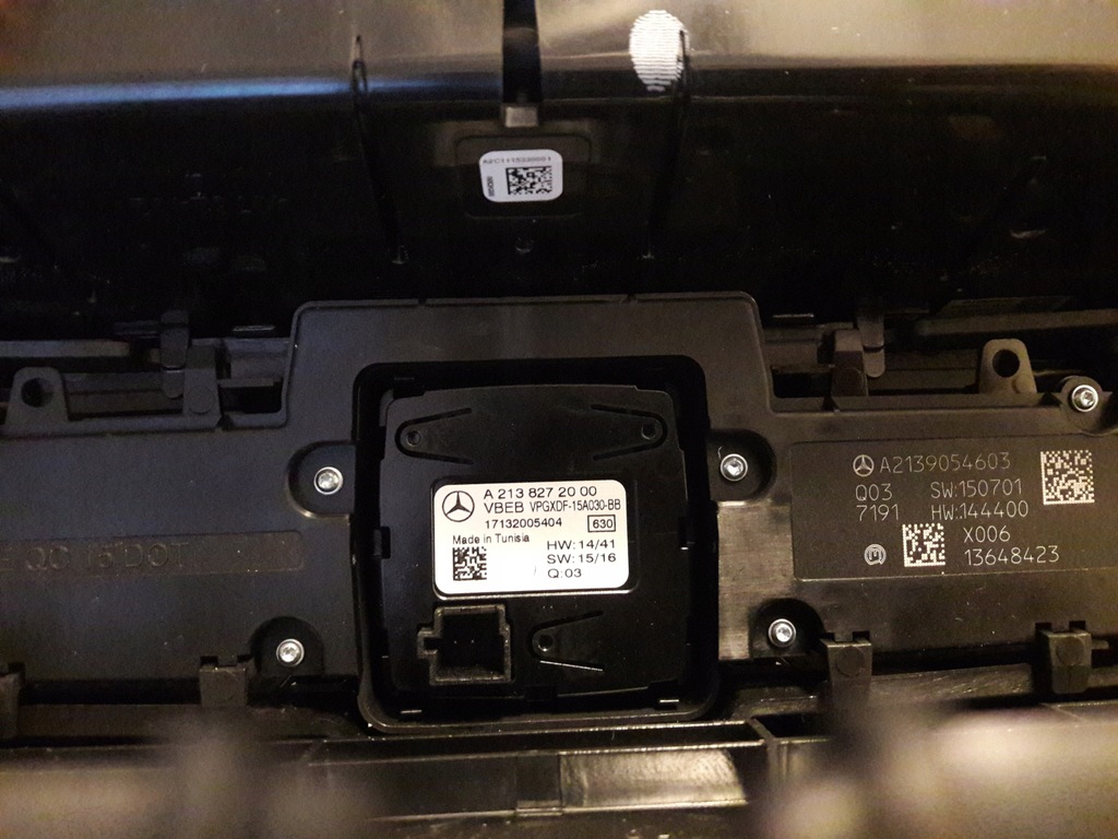 фото №15, Mercedes e w213 консоль средняя туннель панель