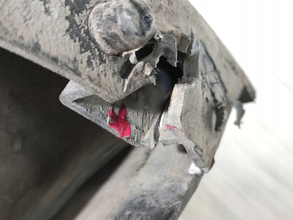 фото №10, Tesla model 3 накладка нижняя бампера передний 108417400d