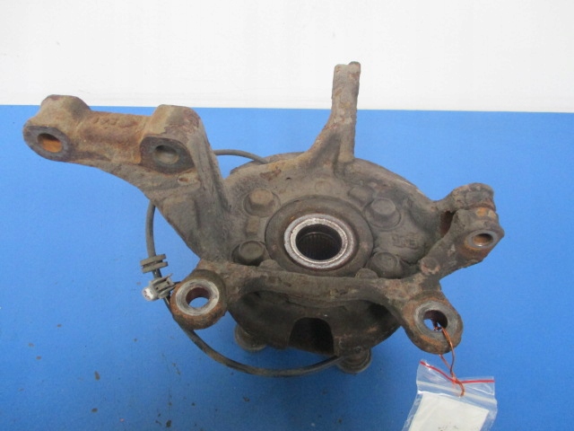 фото №1, Sentra b16 2.0s 141km ступиця права поворотний кулак