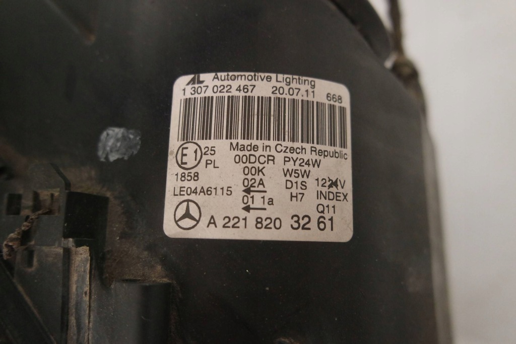 Лампа перед правая ксенон mercedes benz s w221 1307022467 Киев