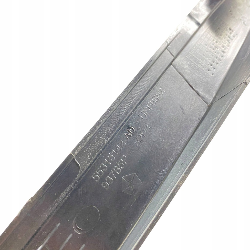 фото №7, Dodge charger 2019 правая сторона уплотнители окон