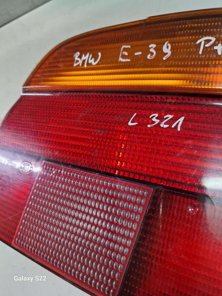фото №10, Bmw 5 e39 лампа задняя правая 8358032 skoczów