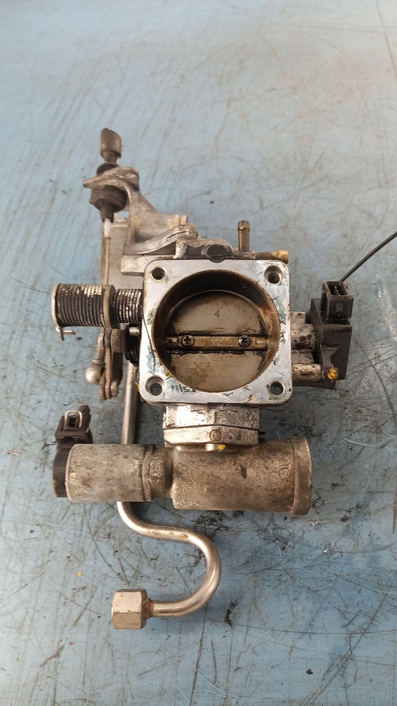 фото №1, Дроссельная заслонка opel vectra b 1.8b 96r