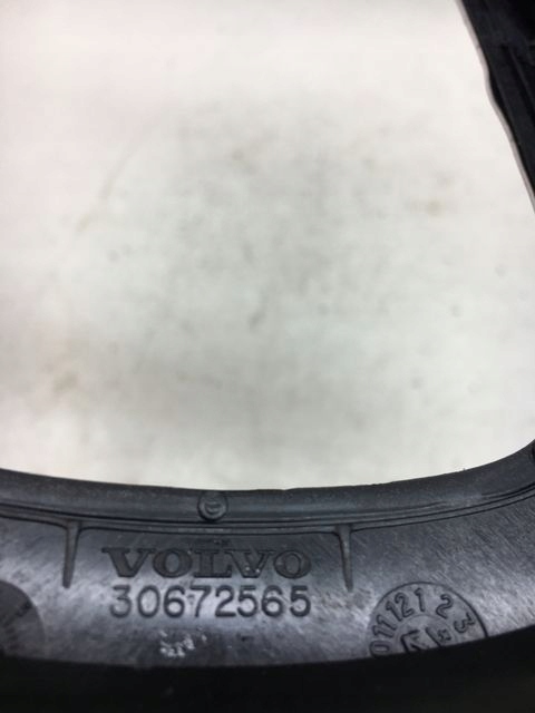 фото №5, Volvo s40 v50 рамка консолі центральної 30672565