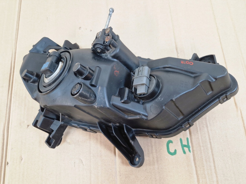 фото №4, Hyundai i20 ii 2 14-18 противотуманная фара лампа правая сторона na 2 лампочка 92202-c8200