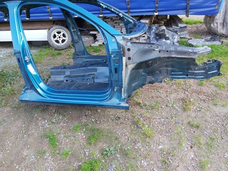 фото №5, Audi a3 8y sedan крыша