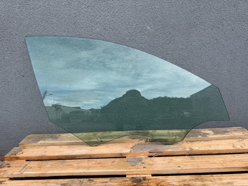 фото №1, Volvo v90 стекло дверь правая передняя 16r