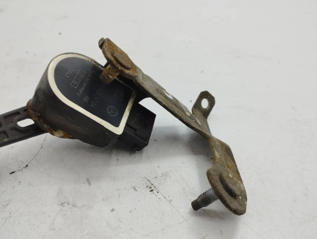 фото №5, Mercedes-benz e w213 2017 датчик выравнивание света задняя a0009053704