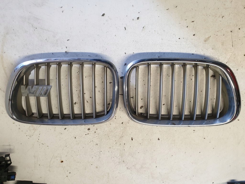 фото №1, Решётки радиатора решётка радиатора bmw 5 комплект