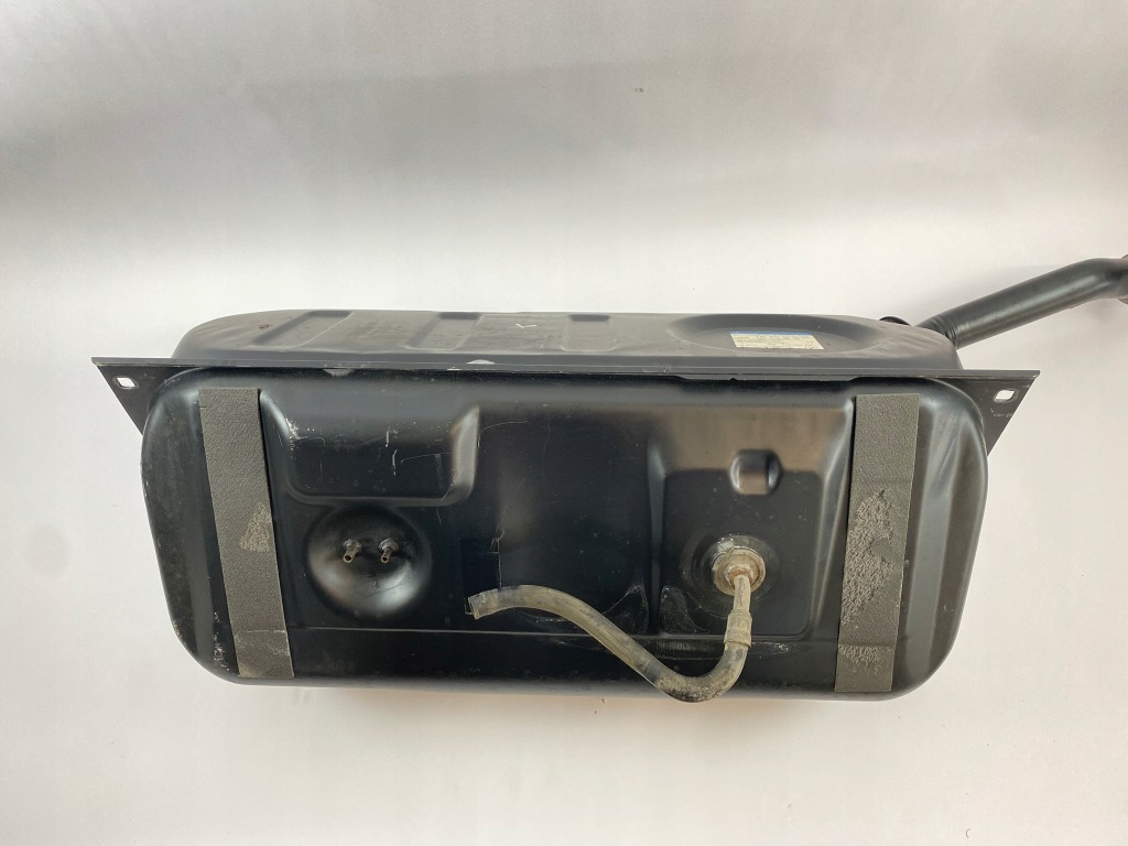 Бак топлива bak mercedes w140 se 1404701001 1404700801 Киев