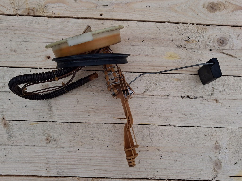 фото №1, Помпа насос пального w бак bmw e39 2.0 2.2b 1183130 nr44