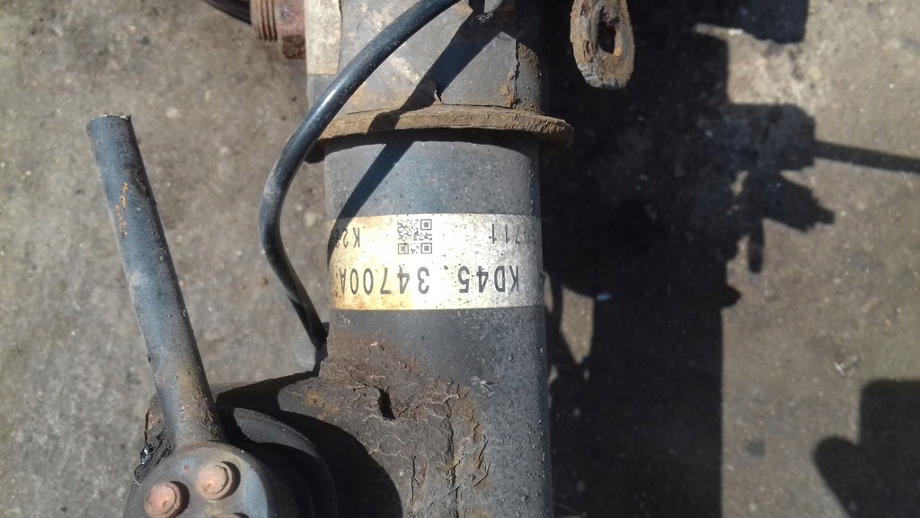 фото №8, Амортизаторна стійка поворотний кулак правий 2.2d mazda cx5