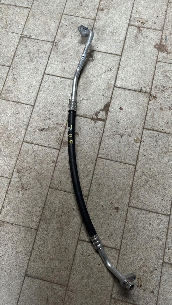 фото №1, Шланг wąż кондиціонера renault zoe lift 924408549r