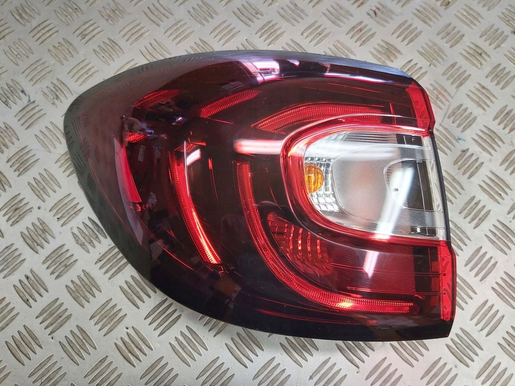 фото №1, Лампа задняя левая renault captur lift 2016r-
