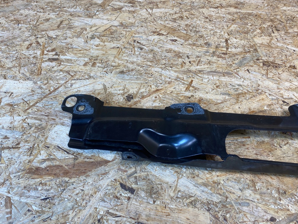 фото №10, Кронштейн кронштейн крыла левый land rover discovery v l462 hy32-16151-ab