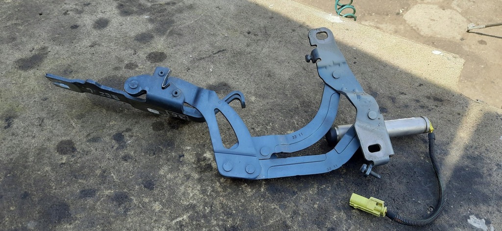 фото №5, Петля капот патрон левый peugeot rcz ym17340380 ym17342080