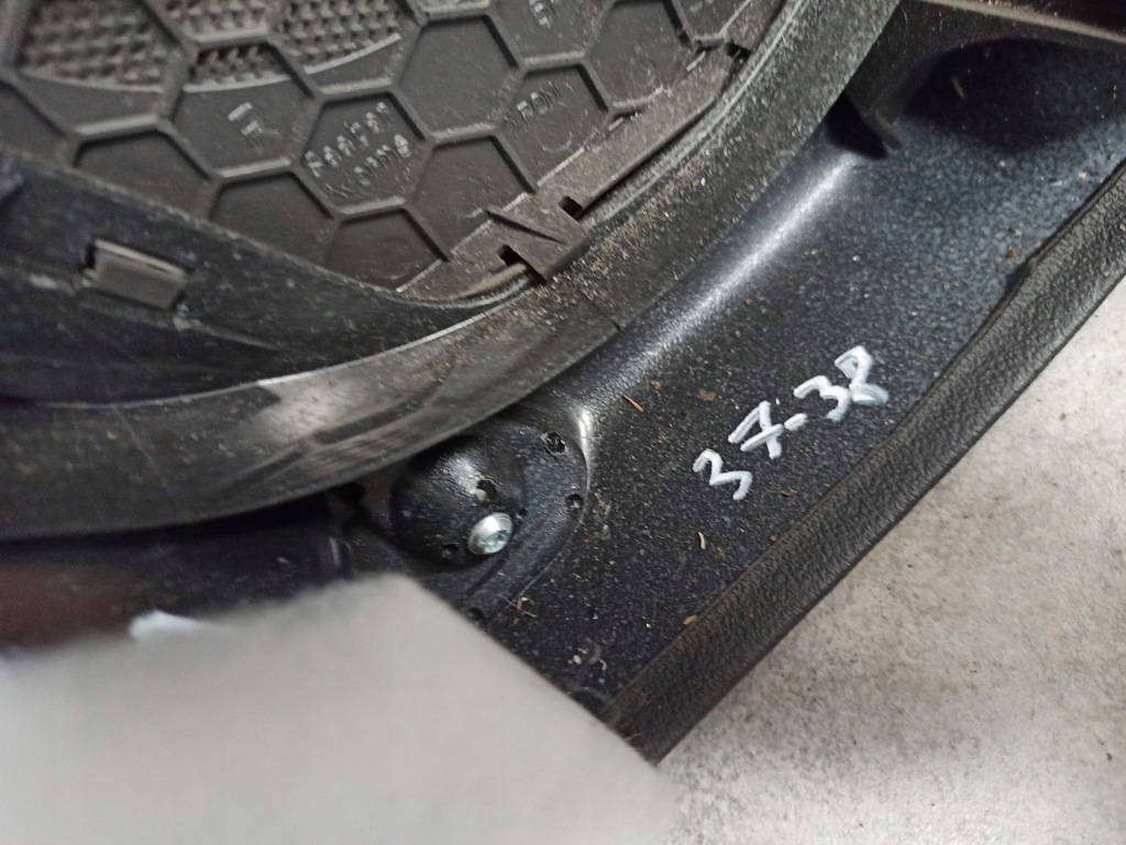 фото №15, Audi a3 8p 3d обшивка двері правий передній 8p3867106