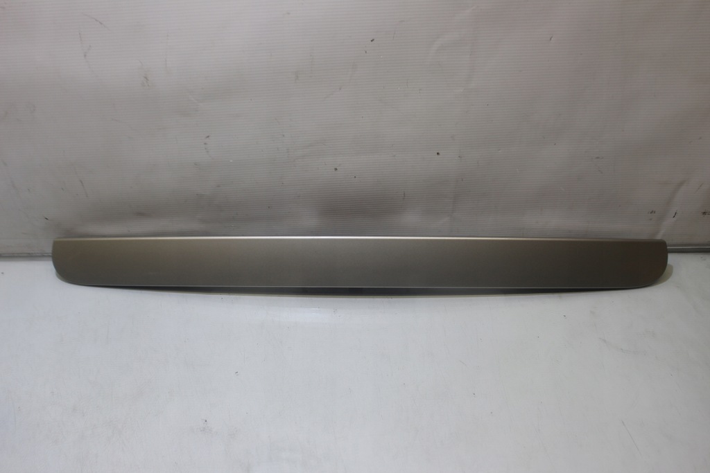 фото №1, Накладка крышки багажника peugeot 207 1.6