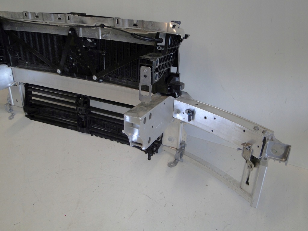 фото №6, Mercedes c klasa 206 w206 pas передній підсилювач avantgarde amg набір