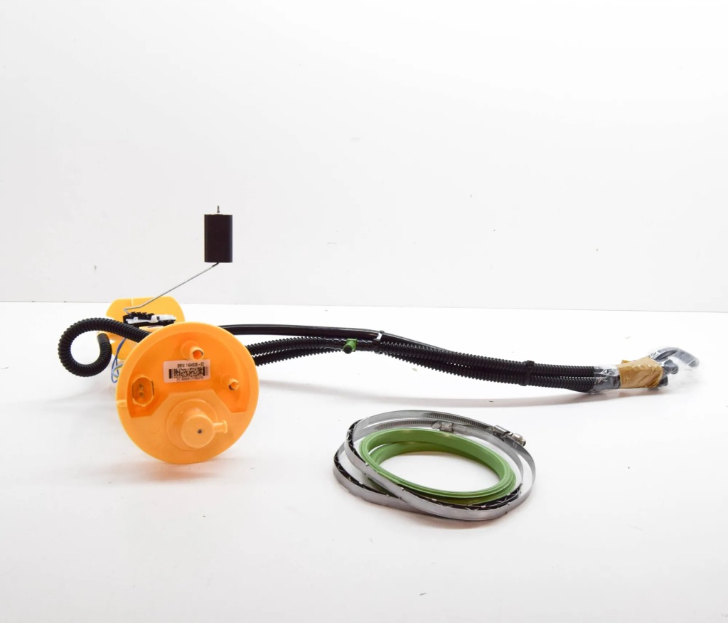 Bmw x5 f15 f85 лівий датчик рівня пального 16117494926 7494926 оригінальний Недорого