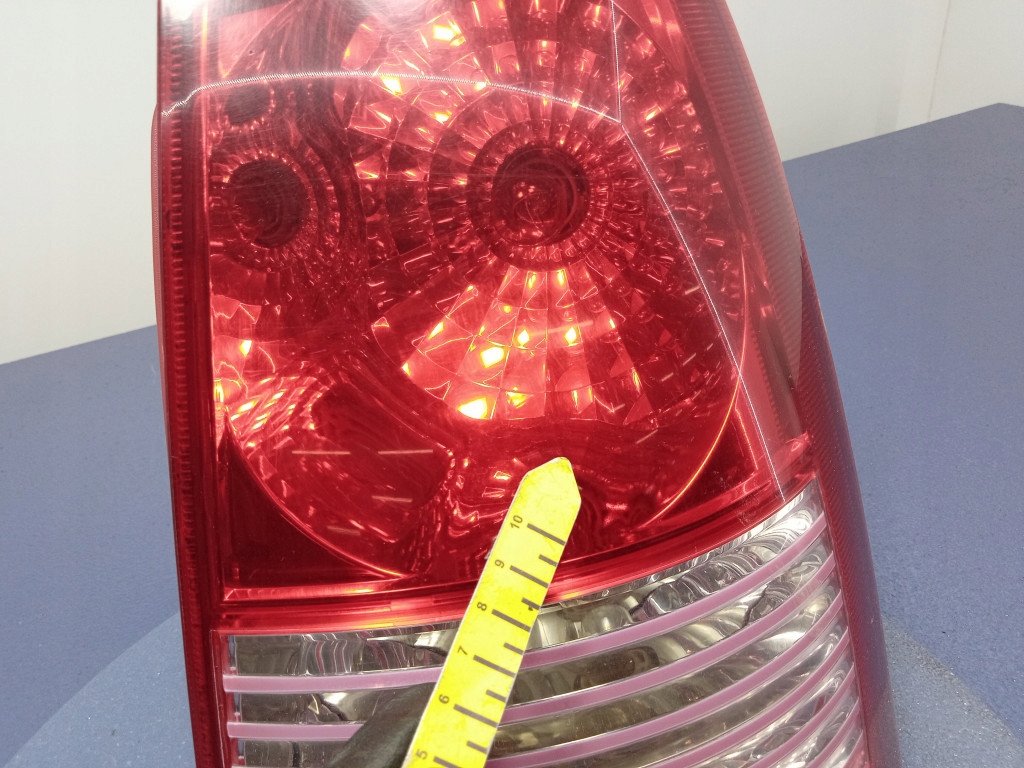 фото №7, Kia picanto i 04- лампа задняя правая задняя 92402-070