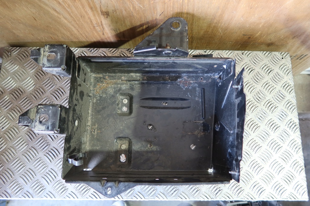 фото №1, Защита аккумулятор trafic ii