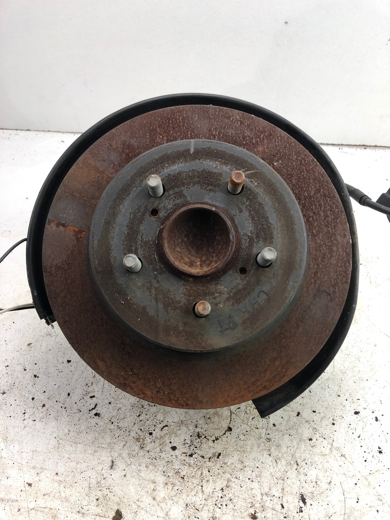 фото №1, Toyota chr поворотний кулак ступиця правий задня