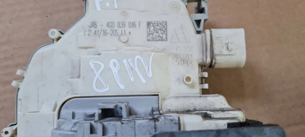 фото №8, A4 b9 8w замок двері правий задня 4g0839016f 8pin a5 8w