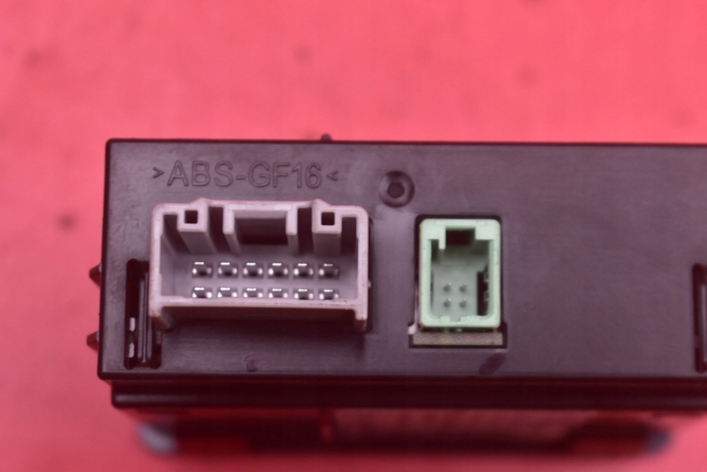 фото №7, Port разъём usb aux n243-669u0 mazda mx5 mx-5 4 iv nd 15-21