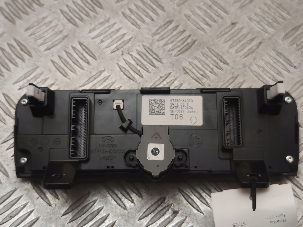 фото №7, Hyundai kona i 2020 панель кондиционера 97250k4070