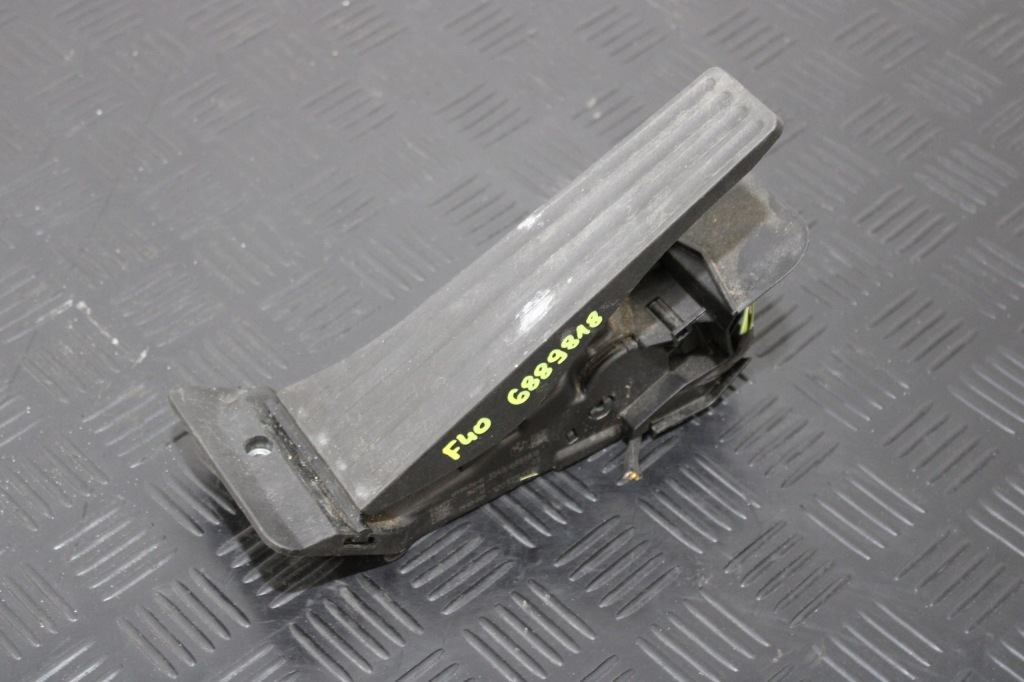 фото №1, Педаль газу bmw 1 f40 6889818