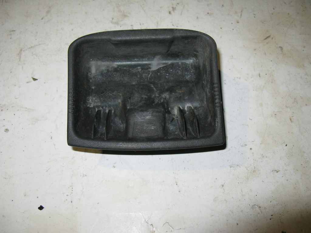 фото №1, Fiat punto ii 188 пепельница вкладыш перед 225390