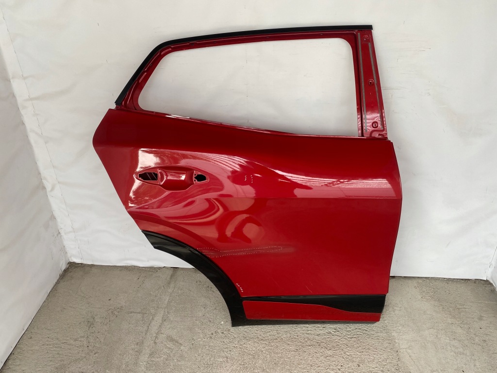 фото №1, Kia sportage v 2021r- дверь правое задняя задние poznań ==giełda==