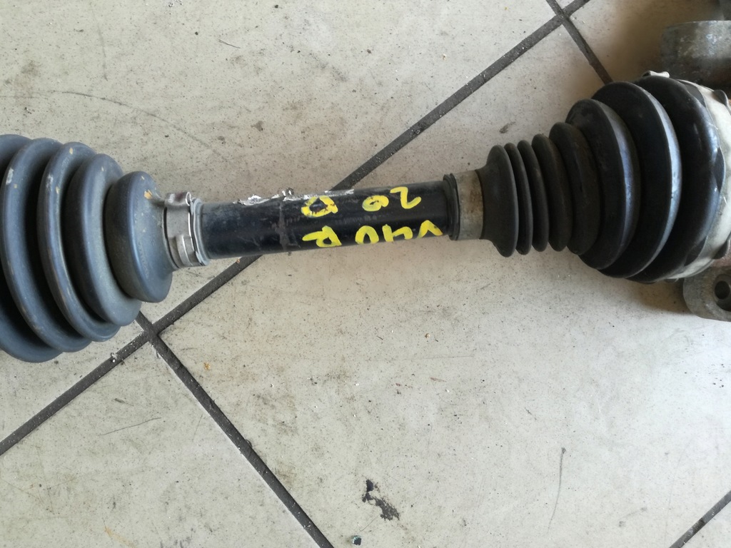 фото №3, Volvo v40 ii привідний вал права 2.0d d2 механічна коробка передач