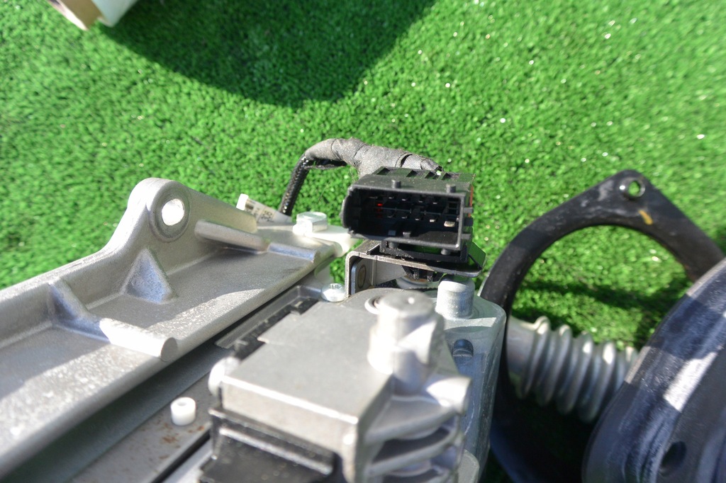 фото №11, Колонка кермова maserati ghibli quattroport eu