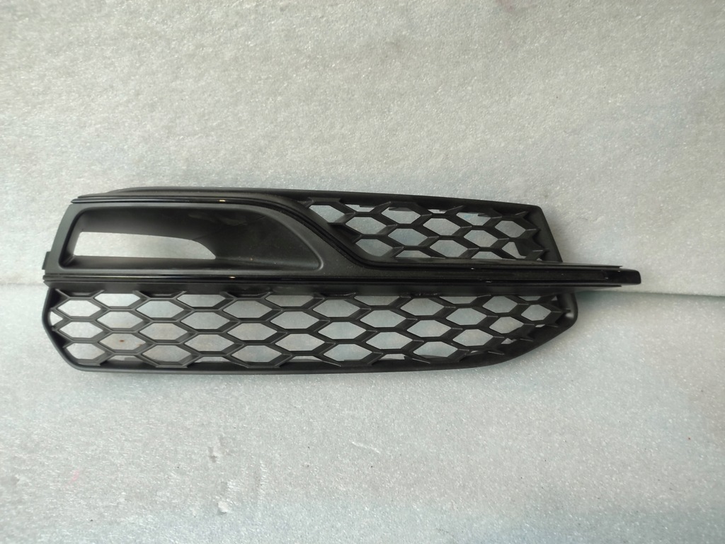 фото №1, Audi s3 8v3 решётка бампера правая решётка радиатора заглушка