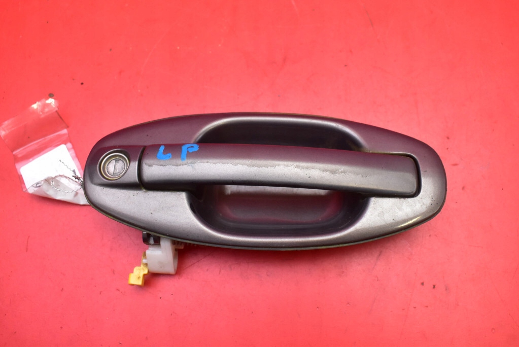 фото №1, Ручка левая перед передняя серебристая hyundai santa fe 1 i 00-04