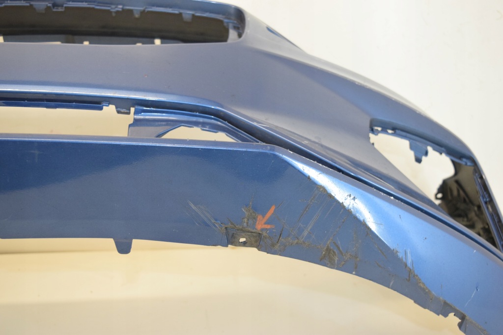 Volvo s60 v60 r design 18- бампер перед передній Оригінал