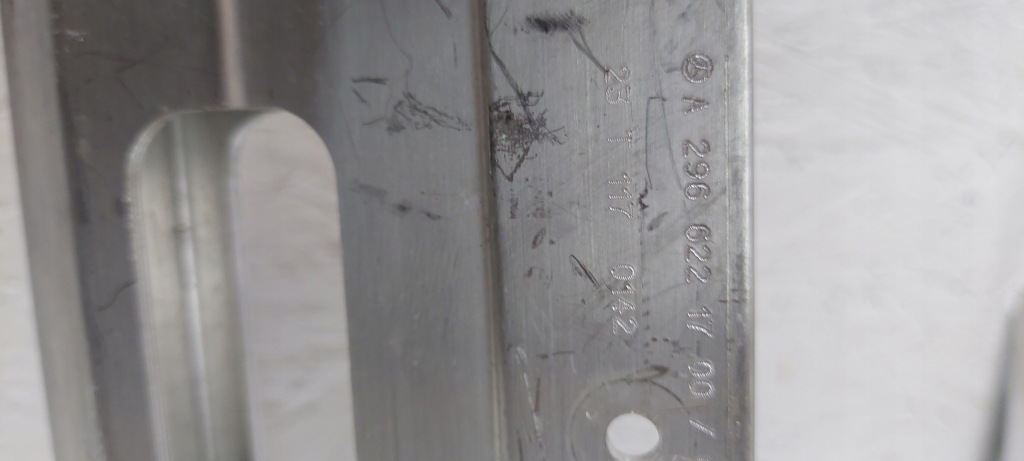 Mercedes eqs w296 x296 балка передня нижня зона права з'єднувачі Оригінал