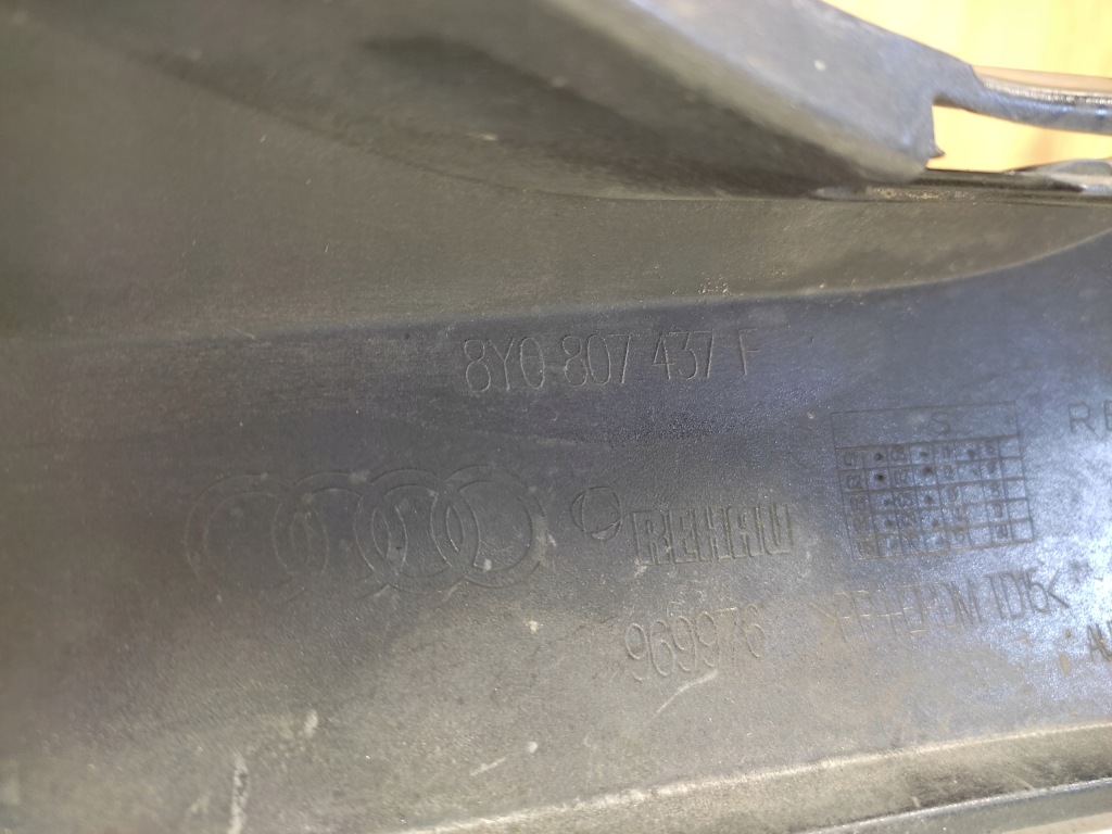 фото №10, Audi a3 s-line 8y 8y0 бампер передній 4pdc 2020-