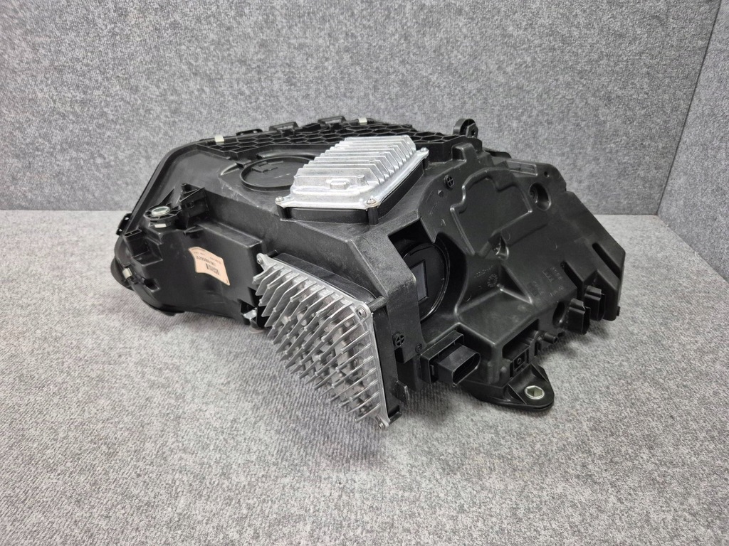 фото №10, Фары лампы передние перед комплект - mercedes eqe v295 full led 2023-