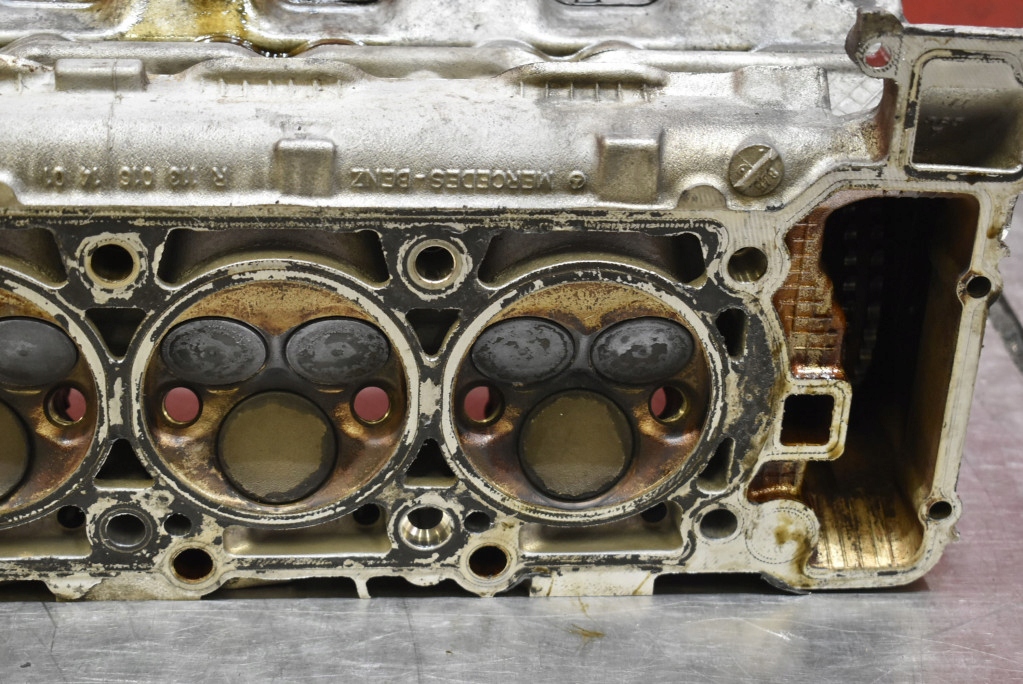 Головка двигуна r1130161401 mercedes s-klasa w220 4.3 v8 279 km 98-02 Київ