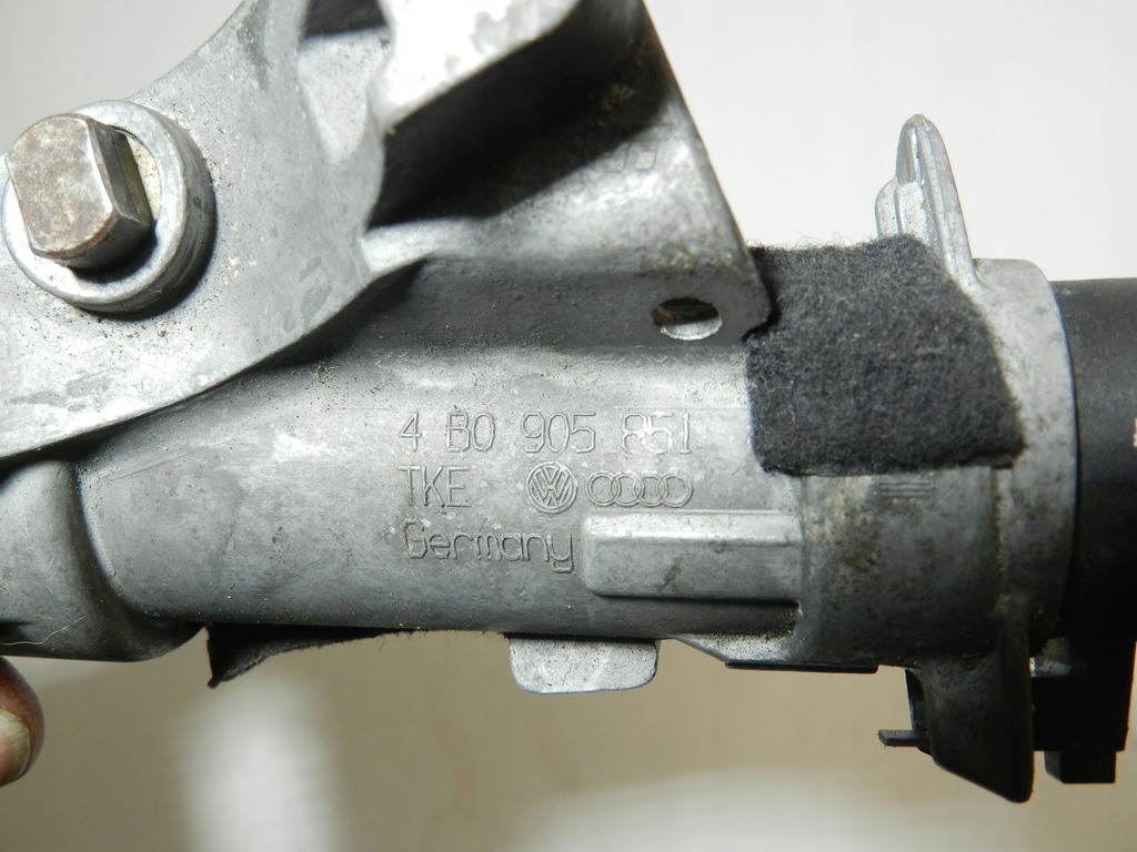 фото №7, Audi a3 a4 a6 замок запалювання ключ складний ключ pilot комплект 4b0905851 4d0837231a