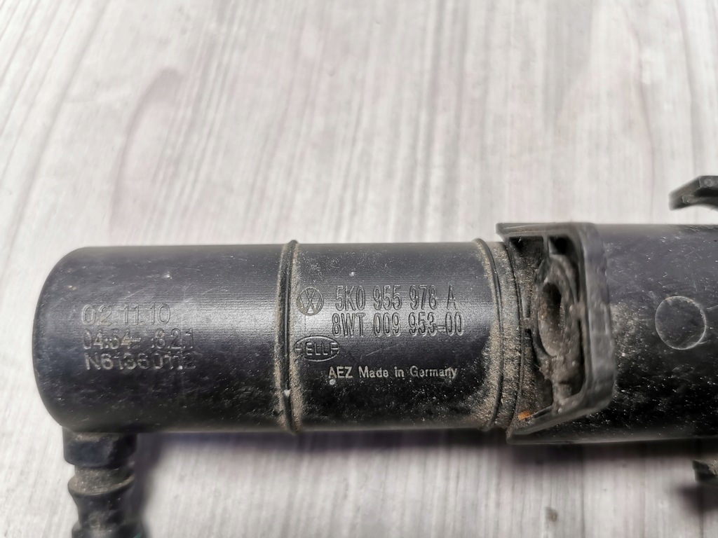 фото №7, Омыватель заглушка насадка правый golf vi 5k0955978