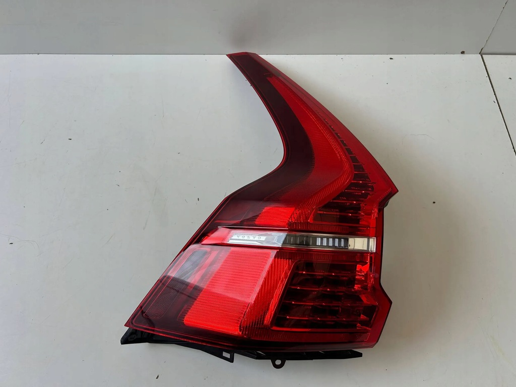 фото №1, Volvo xc60 ii лампа лівий задня 32228914 оригінал