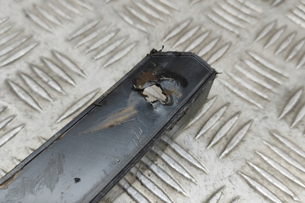 фото №9, Porsche 911 992 gt3 передній правий підкрилок air guide 9gt805640 2024 25324400