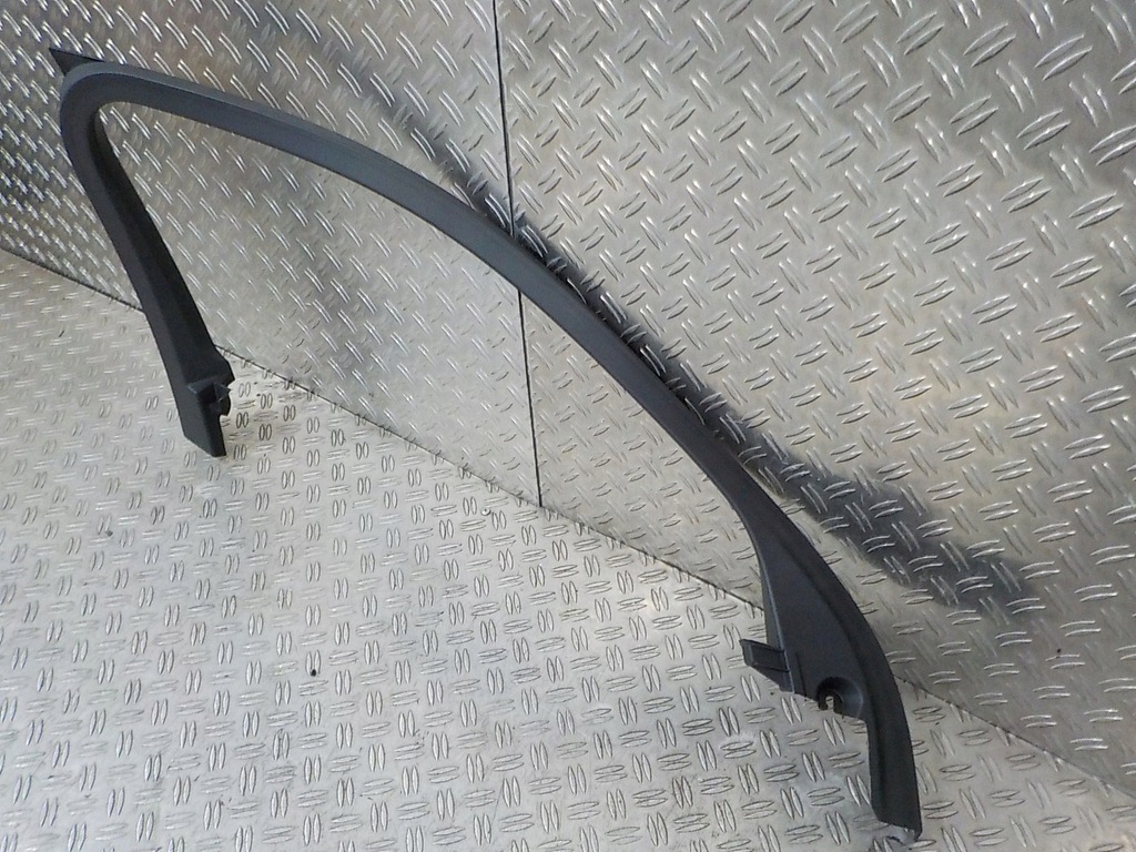 фото №3, Volvo xc40 ii 1.5 рамка молдинг двері перед праве